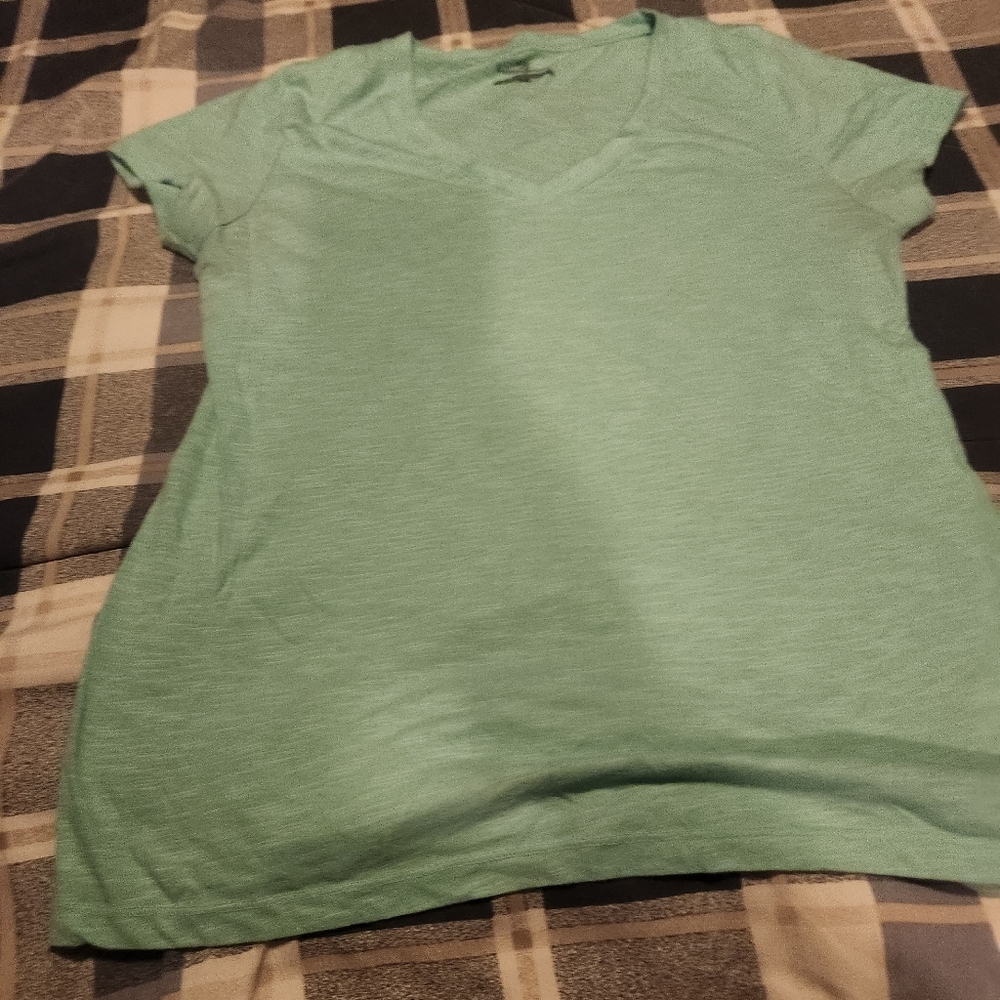 Womans Short Sleve Light T-shirt Medum